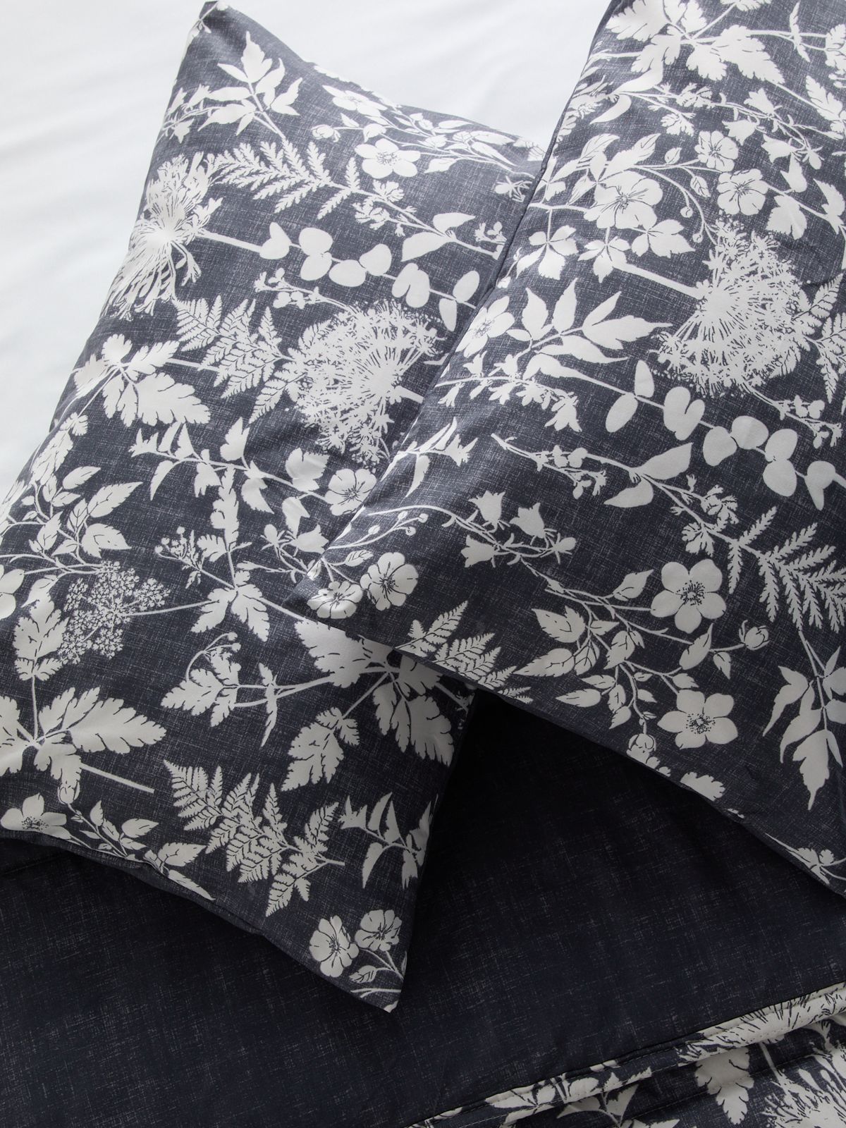 Moz Authentic™ - Edredão JH Leana Leaves